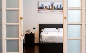 Modern Duomo Apartment